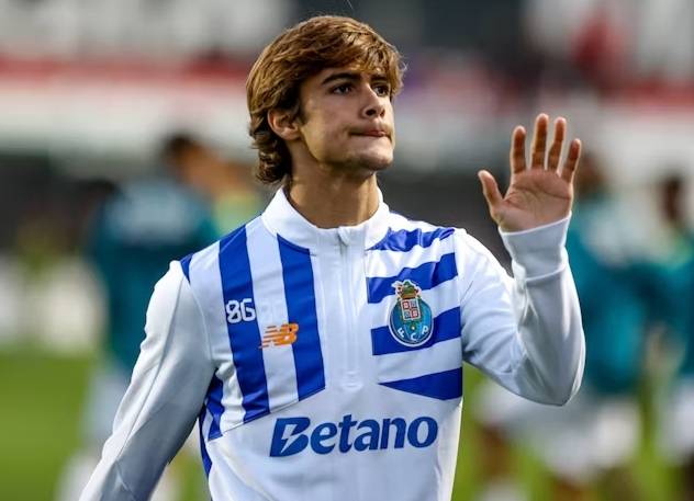 波尔图险胜皇马，内马尔梅开二度法甲的简单介绍